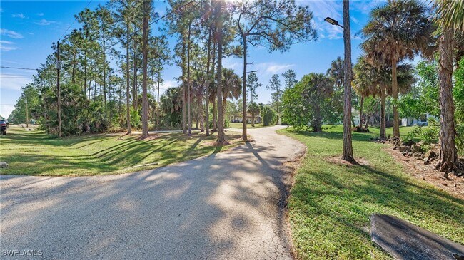 Foto del edificio - 3590 10th Ave NE