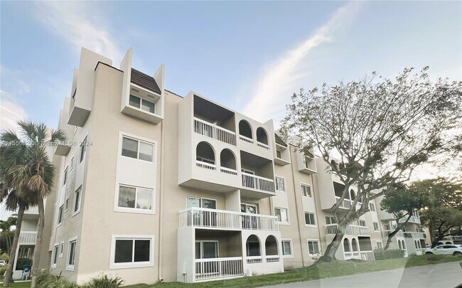 Building Photo - 7705 Camino Real