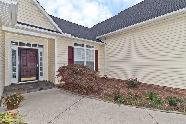 Building Photo - Home in Arden's Hadley Park!