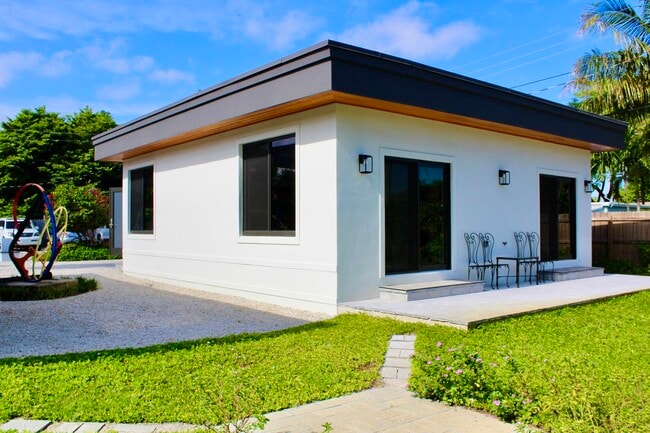 Building Photo - 3589 Gibbs Rd