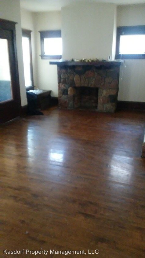 Foto principal - 4 br, 1 bath House - 2508 N 45th St