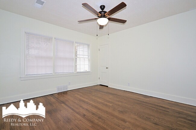 Building Photo - 3581 Highland Park Pl