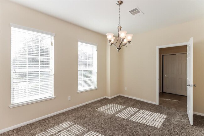 Building Photo - 7202 Autumn Sun Dr
