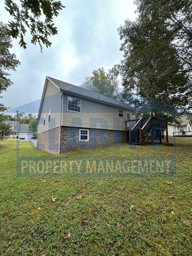 Foto del edificio - 360 Webb Ln NE