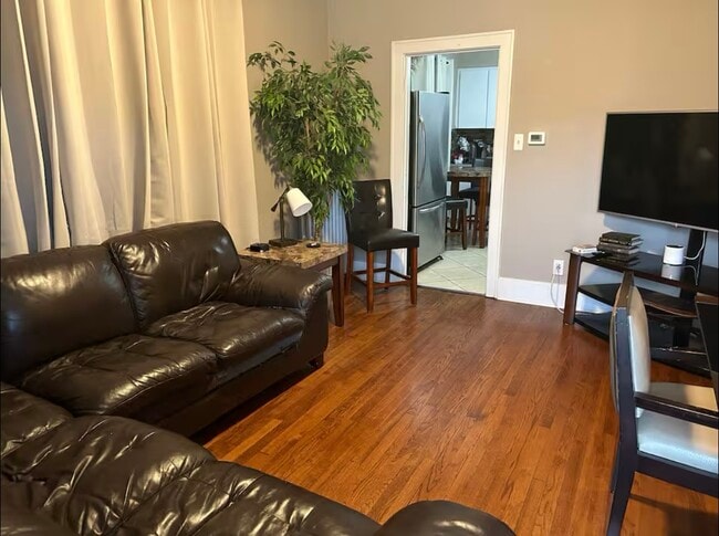 Building Photo - 2428 Casmere St