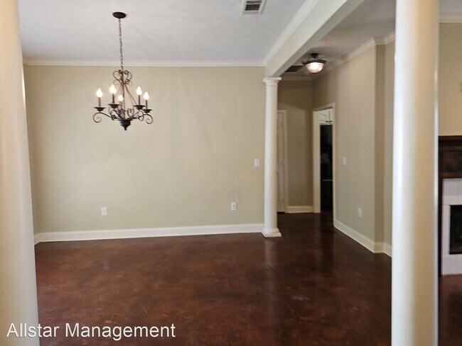 Building Photo - 3 br, 2 bath House - 132 Middlefield Drive
