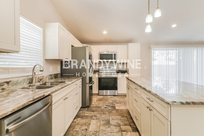 Foto del edificio - 16051 Grass Lake Dr