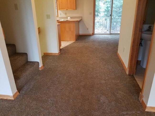 Building Photo - 3 br, 3.5 bath House - 804 Stoner Loop