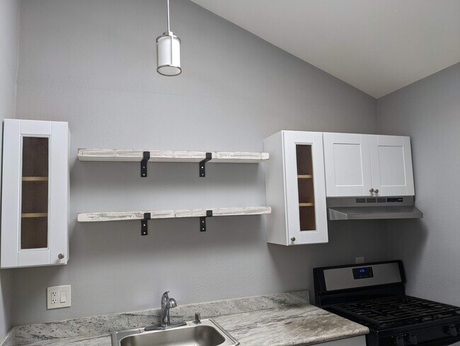 Foto del edificio - 22265 Pearce St