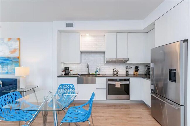 Foto del edificio - 460 NE 5th St