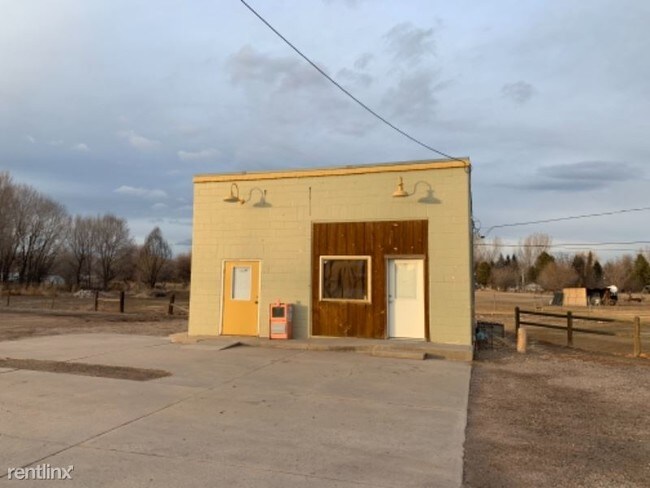 Building Photo - 3522 W County Rd 54G