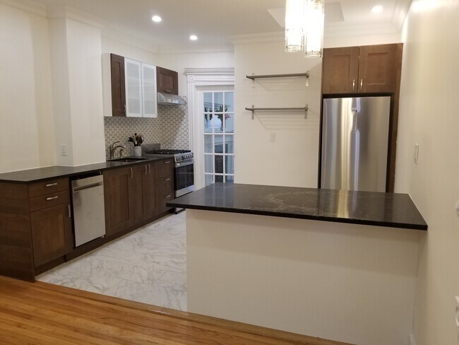 New Kitchen - 121 Brooklyn Ave