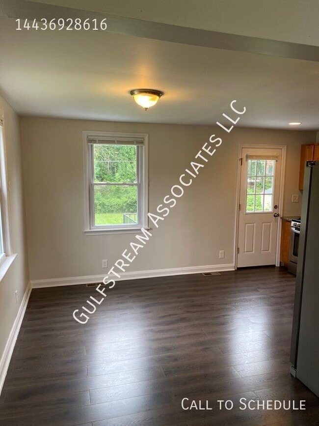 Building Photo - 6521 Dogwood Rd