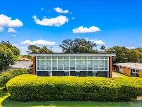 Building Photo - 1310 Harbor View Dr