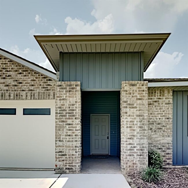 Foto del edificio - 9513 Timberwind Ln