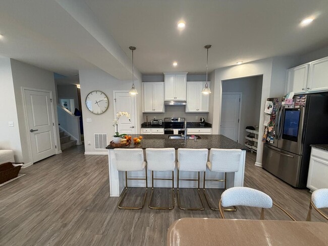 Kitchen - 585 Bermuda Way