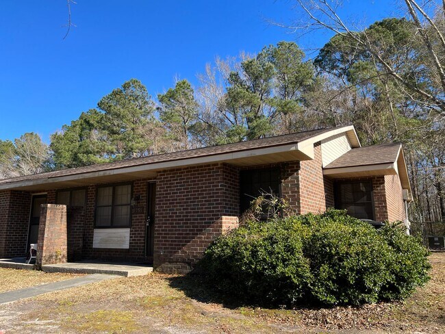 Building Photo - Beautifully Updated 3-Bedroom Home in Oak ...