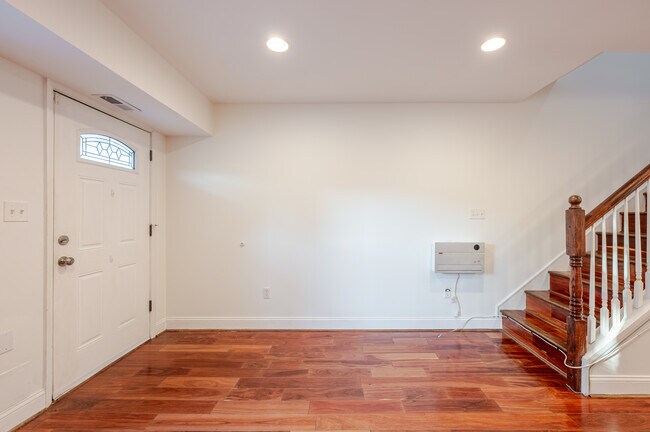Foto del edificio - 708 19th St NE