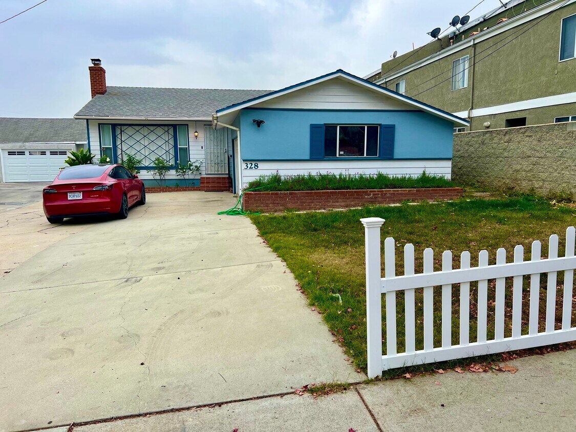 Foto principal - 328 E Plymouth St