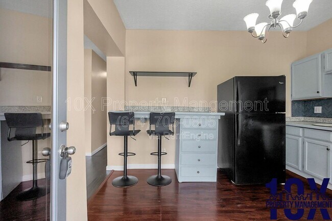 Foto del edificio - 1652 Summit St