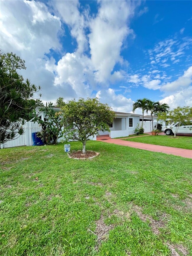 Building Photo - 1840 NW 133rd St