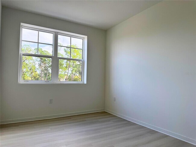 Foto del edificio - 5592 Pga Blvd