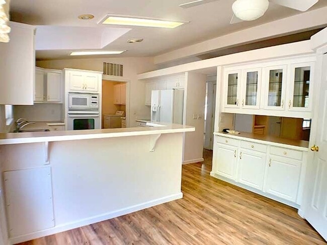 Building Photo - 6303 Windlestraw Rd