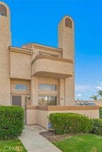 Building Photo - 2038 S Bon View Ave