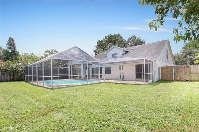 Building Photo - 4 br, 2.5 bath House - 5411 Pine Bay Dr