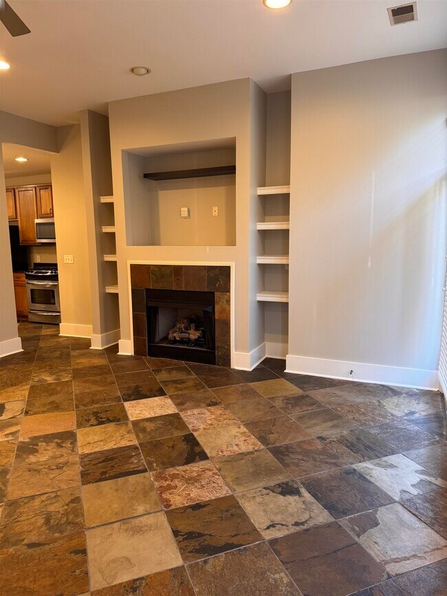 Building Photo - 620 Tennessee St