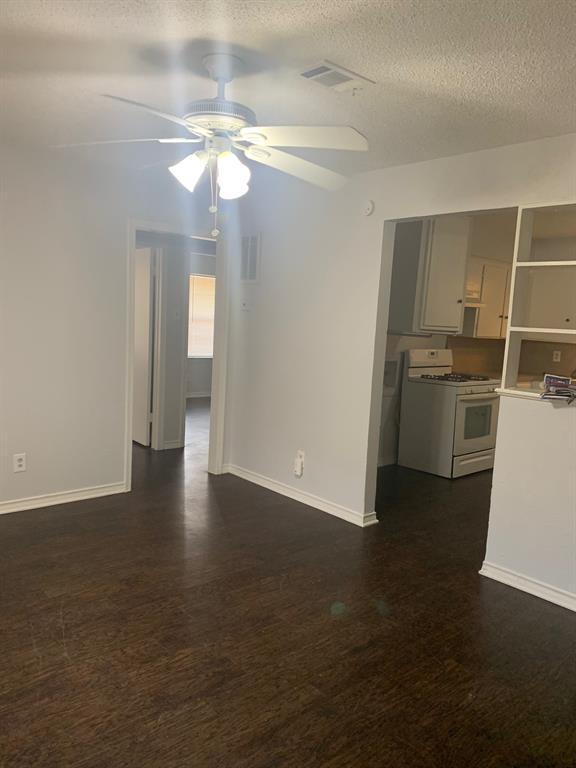 Foto del edificio - 1005 Custer Rd