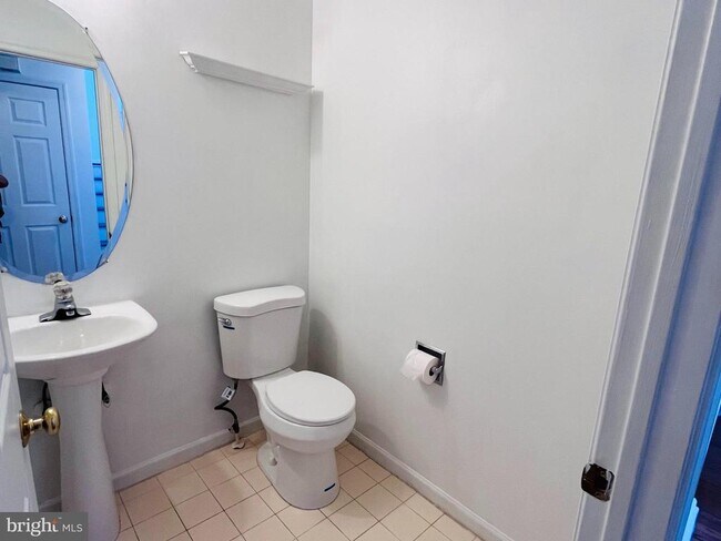 Foto del edificio - 204 Beckington Ct