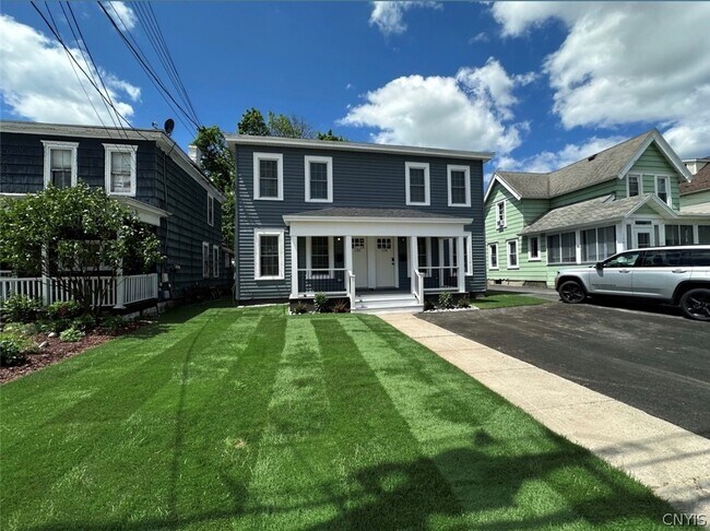 Building Photo - 128 Caroline Ave