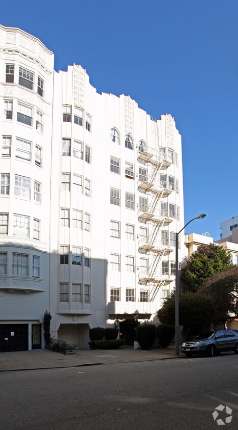 Urban Pioneer Pacific Heights III - 1870 Pacific