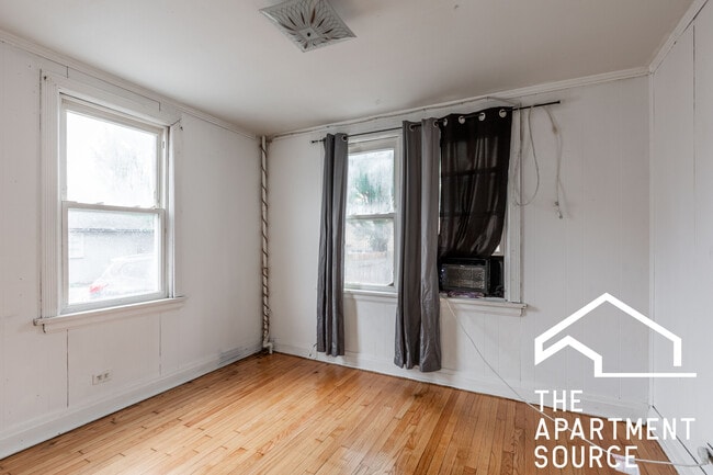 Foto del edificio - 6855 W Addison St