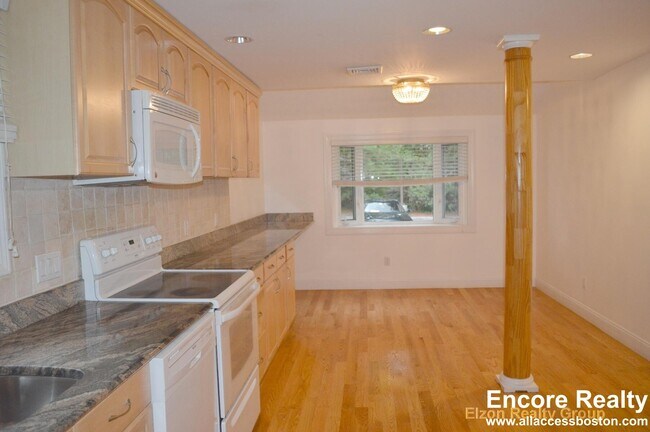Building Photo - 50 Undine Rd