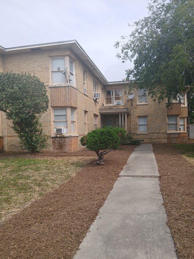 Foto principal - 254 Rosebud Ave
