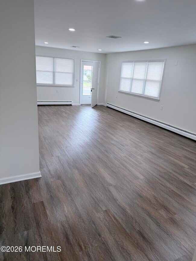 Foto del edificio - 90 Barbados Dr S