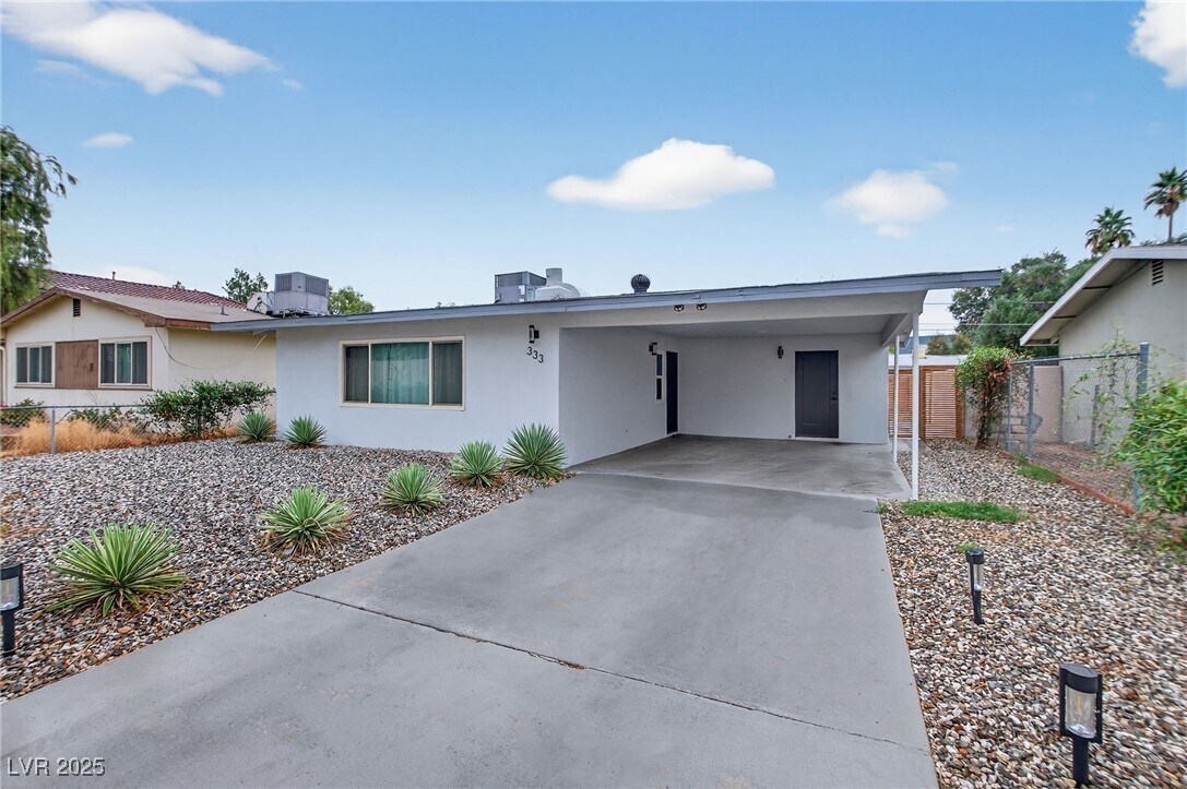 Foto principal - 333 S Tonopah Dr