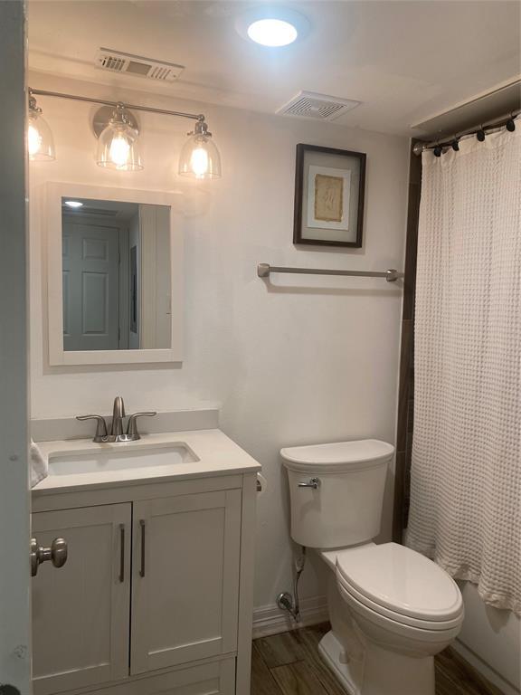 Building Photo - 606 Marshall St