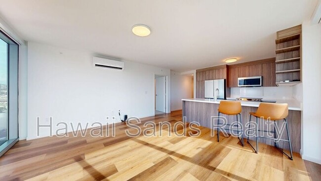 Photo - 1515 Liona St House