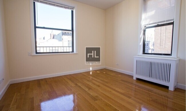 Building Photo - 628 W 151st St