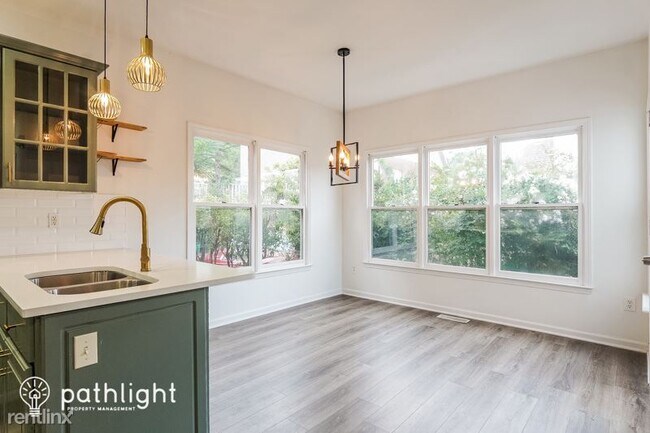 Foto del edificio - 4 br, 2 bath House - 2826 Seven Oaks Circl...
