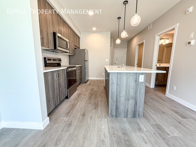 Photo du bâtiment - Modern 2 Beds, 1 Baths Apartment/Condo | 2...