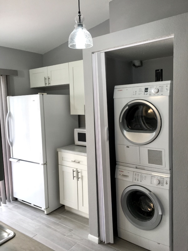 Building Photo - 60 60th St W