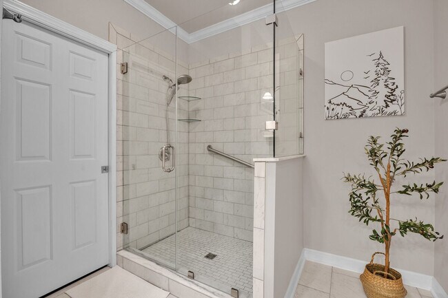 Foto del edificio - 270 Creatwood Trail