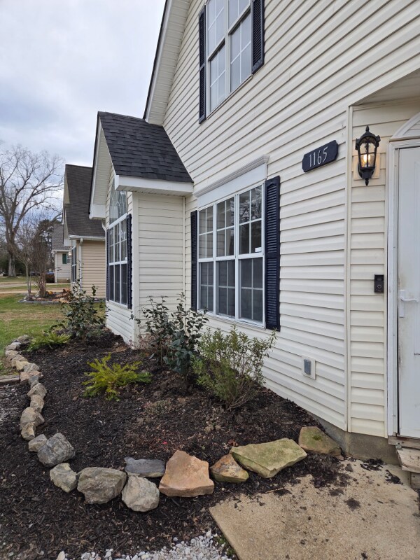 Foto del edificio - 1165 Greens Rd