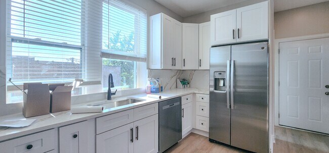 Building Photo - 3600 W 26th St