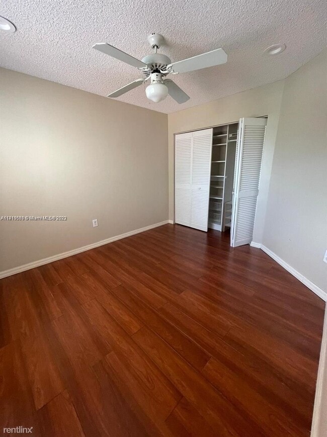 Building Photo - 4 br, 2.5 bath House - 3755 Piccadilly St