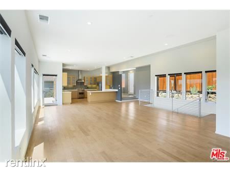 Foto del edificio - 3669 Berry Dr